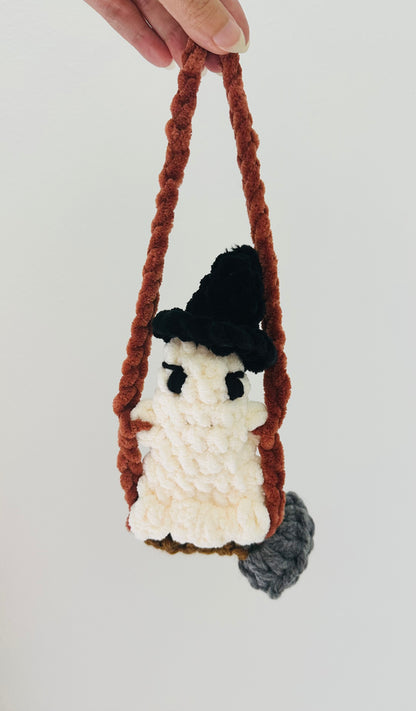 Halloween Hanging Friends