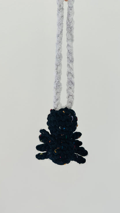 Halloween Hanging Friends